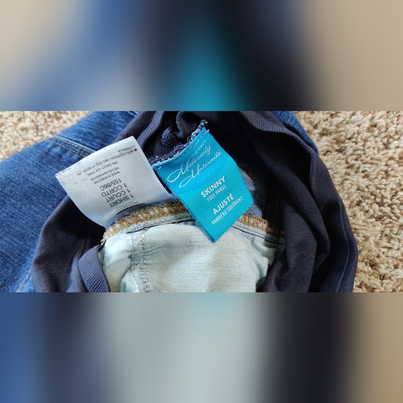 Old Navy Maternity Full Panel Skinny Jeans Size 1 Short - Picture 5 of 5